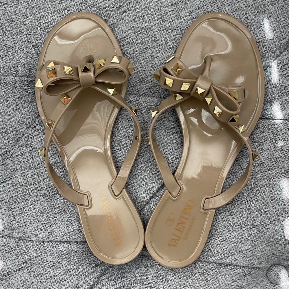 Valentino Rockstud Sandals PVC flat thong - Picture 3 of 4